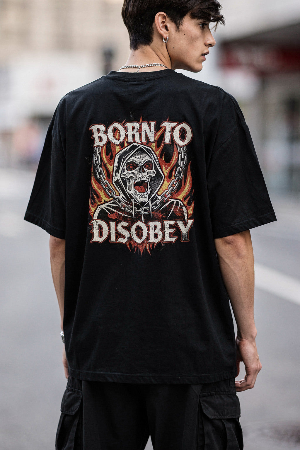 Unisex Aggressive Underground Streetwear Graphic Tişört with Screaming Human Skull — Siyah