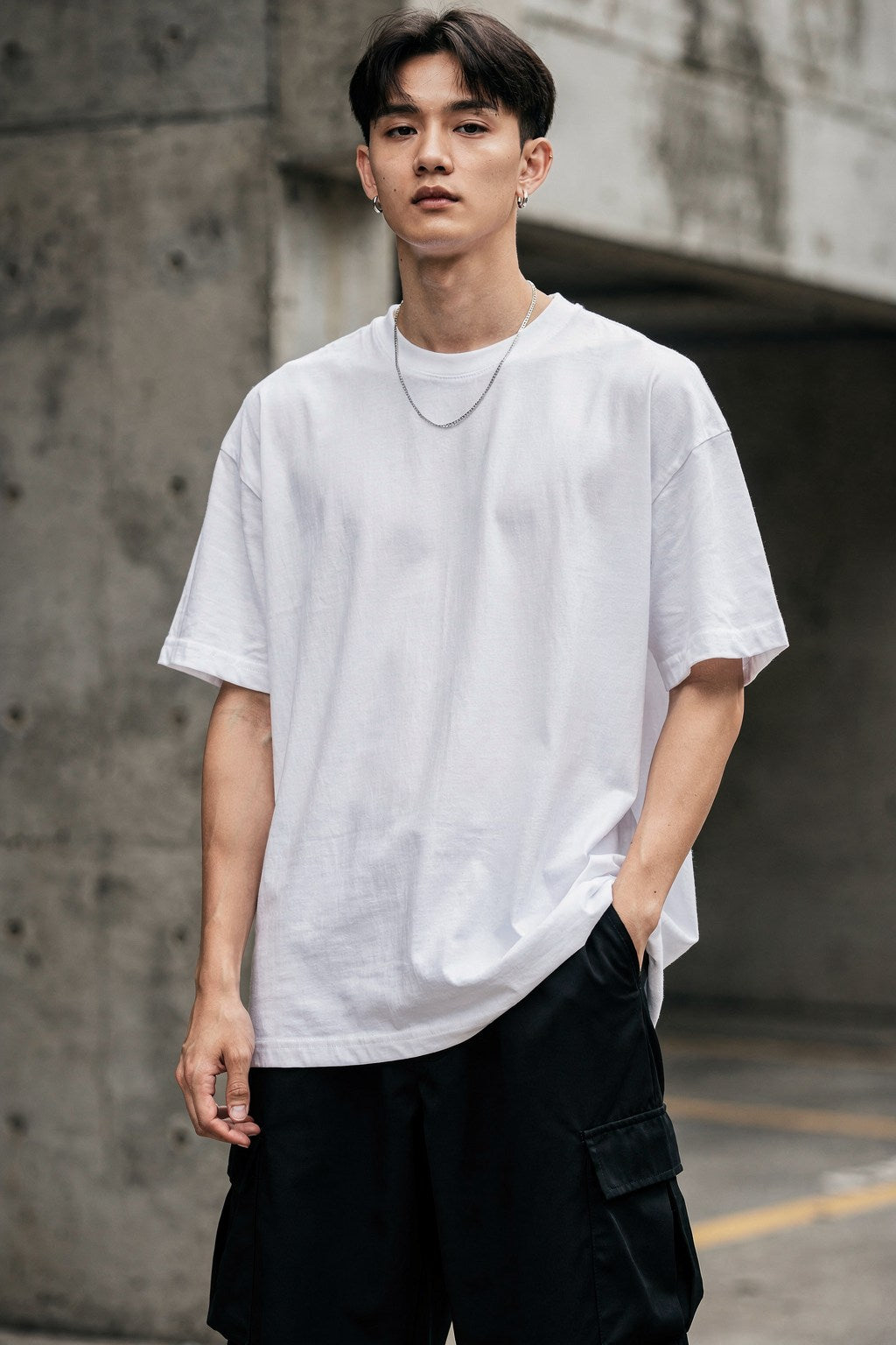 Unisex Aggressive Underground Streetwear Graphic Tişört with Screaming Human Skull — Beyaz