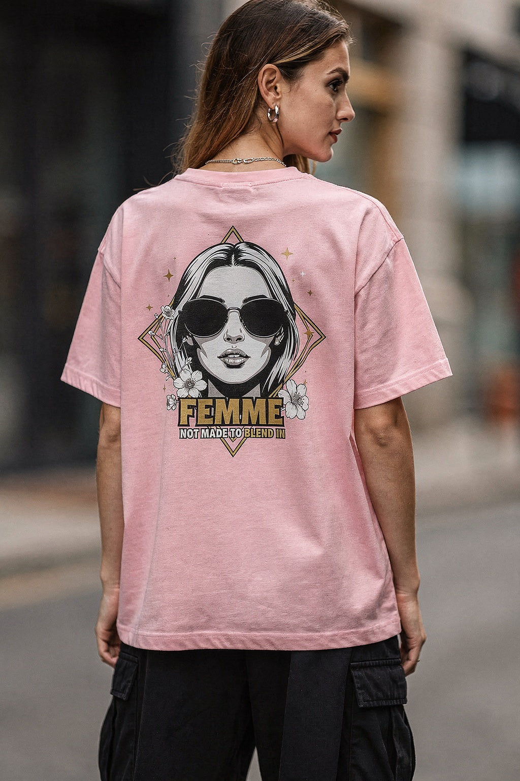 Kadın Oversize Baskılı Tişört FEMME NO.01 Günlük Stil İçin — Pembe