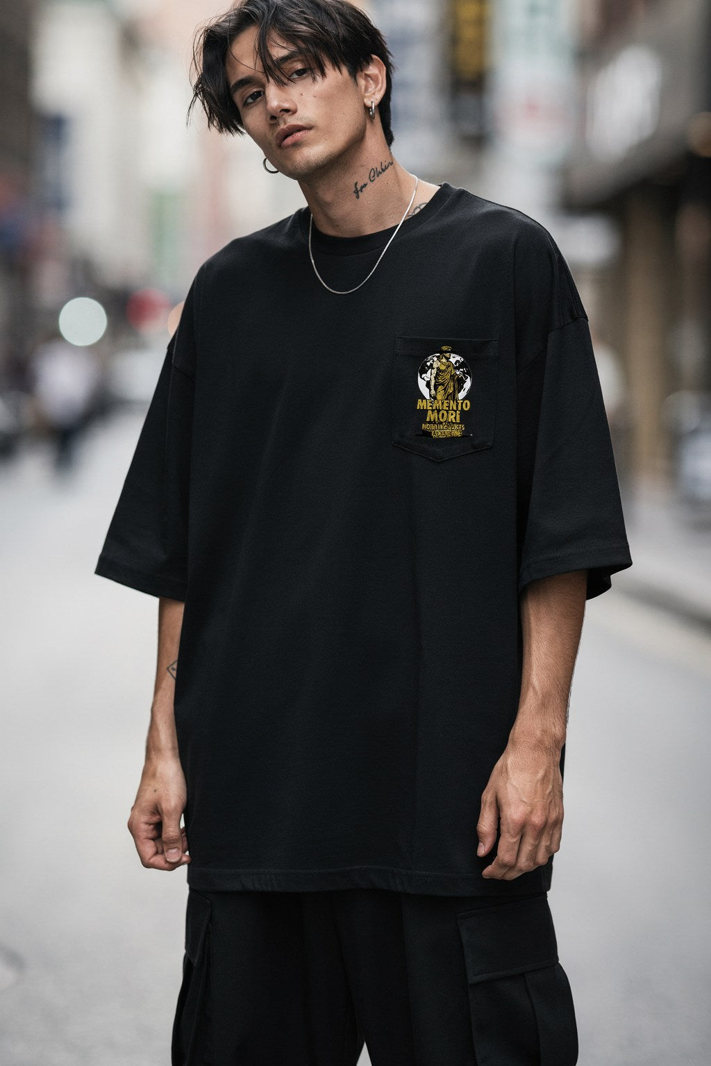 Unisex Oversize Streetwear Tişört MEMENTO Morı Heykeli Baskılı — Siyah