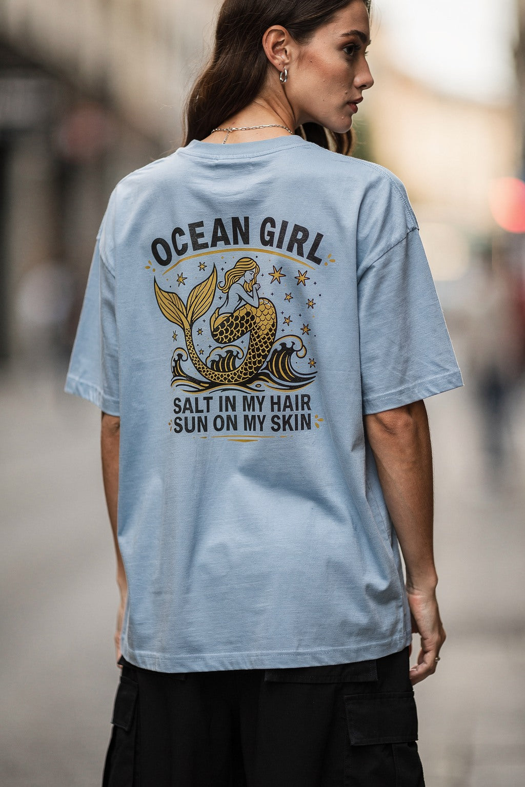 Kadın Oversize Baskılı Tişört OCEAN GIRL Minimal ve Premium Tasarım — Bebe mavisi