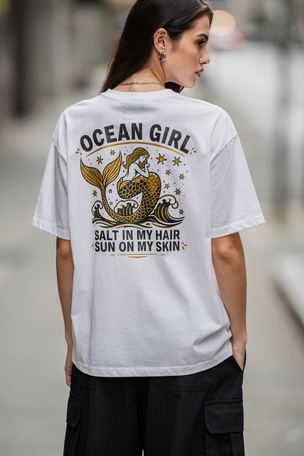 Kadın Oversize Baskılı Tişört OCEAN GIRL Minimal ve Premium Tasarım — Beyaz