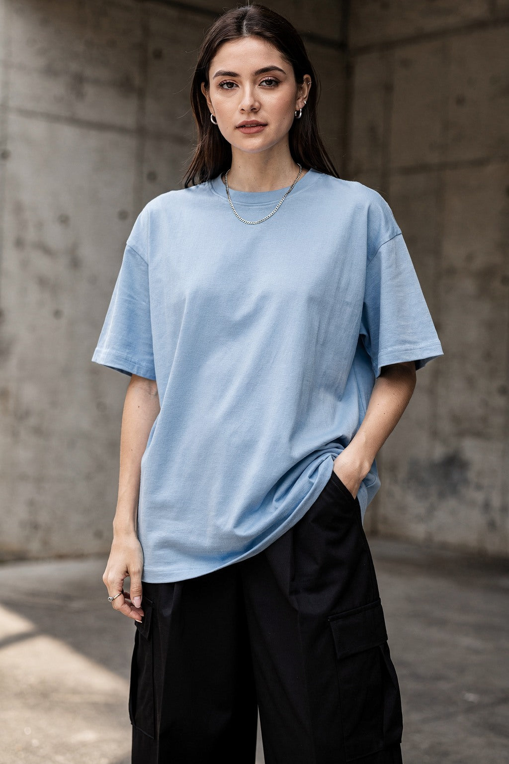 Kadın Oversize Baskılı Tişört SWEET CHAOS Büyük Cherry ve Yazı Tasarımı — Bebe mavisi